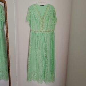 Pretty Garden mint green lace maxi dress. Size XL